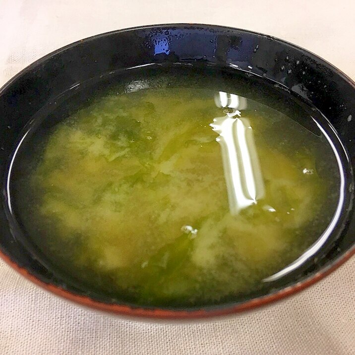 磯の香りが食欲をそそる あおさの味噌汁 レシピ 作り方 By ひらっち0621 楽天レシピ 磯の香りが食欲をそそる あおさの味噌汁 レシピ 作り方 By ひらっち0621 楽天レシピ
